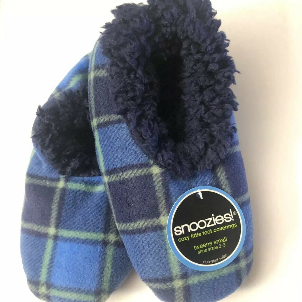 Snoozies Blue Plaid  Tween Small 2 / 3 Non-Skid
